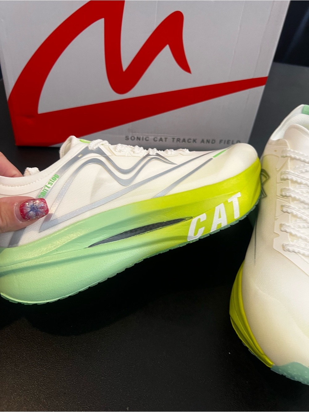 Sonic Cat Women's White & Lime Track Running Shoes